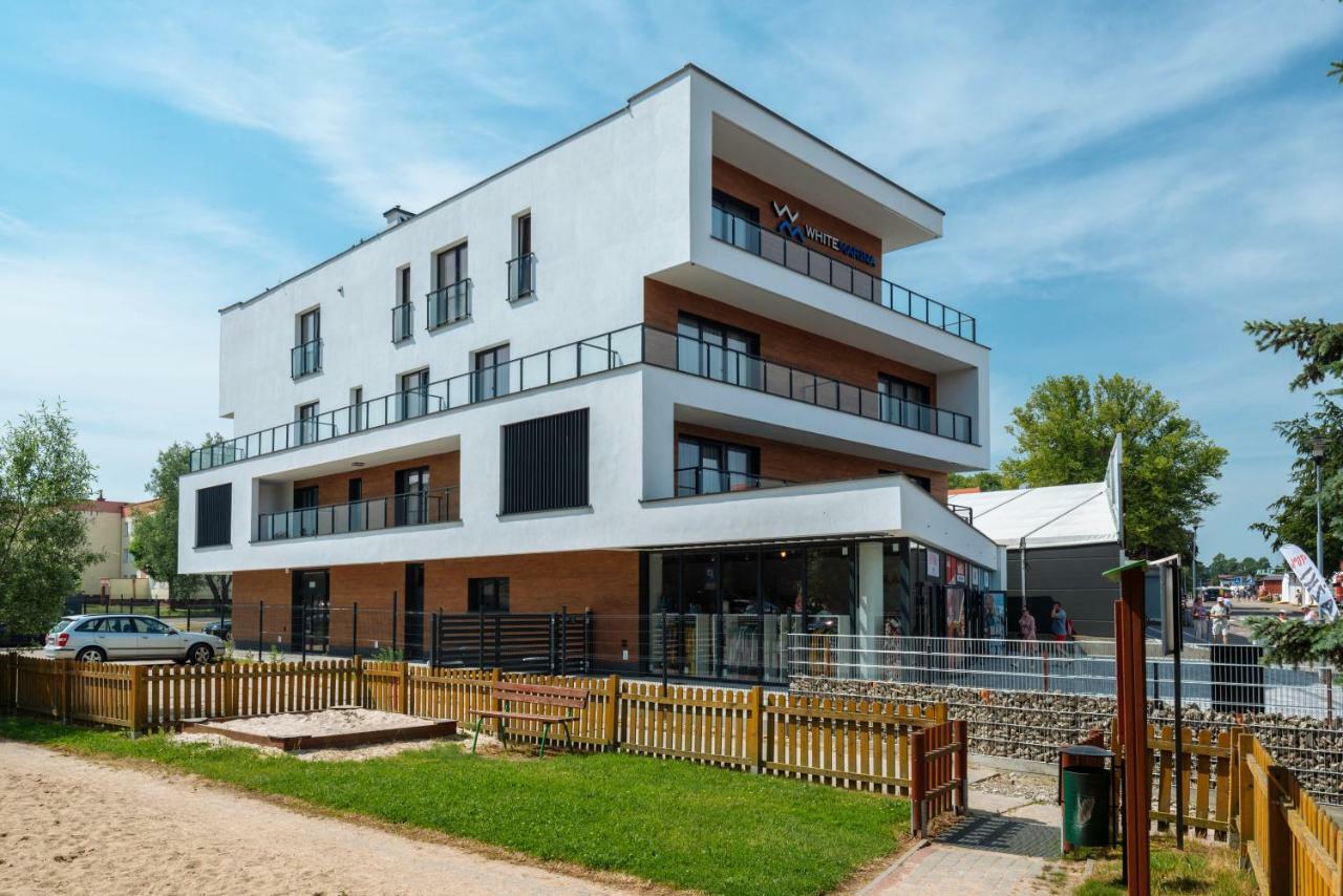 White Marina Apartamenty 尤斯托尼莫斯基 外观 照片