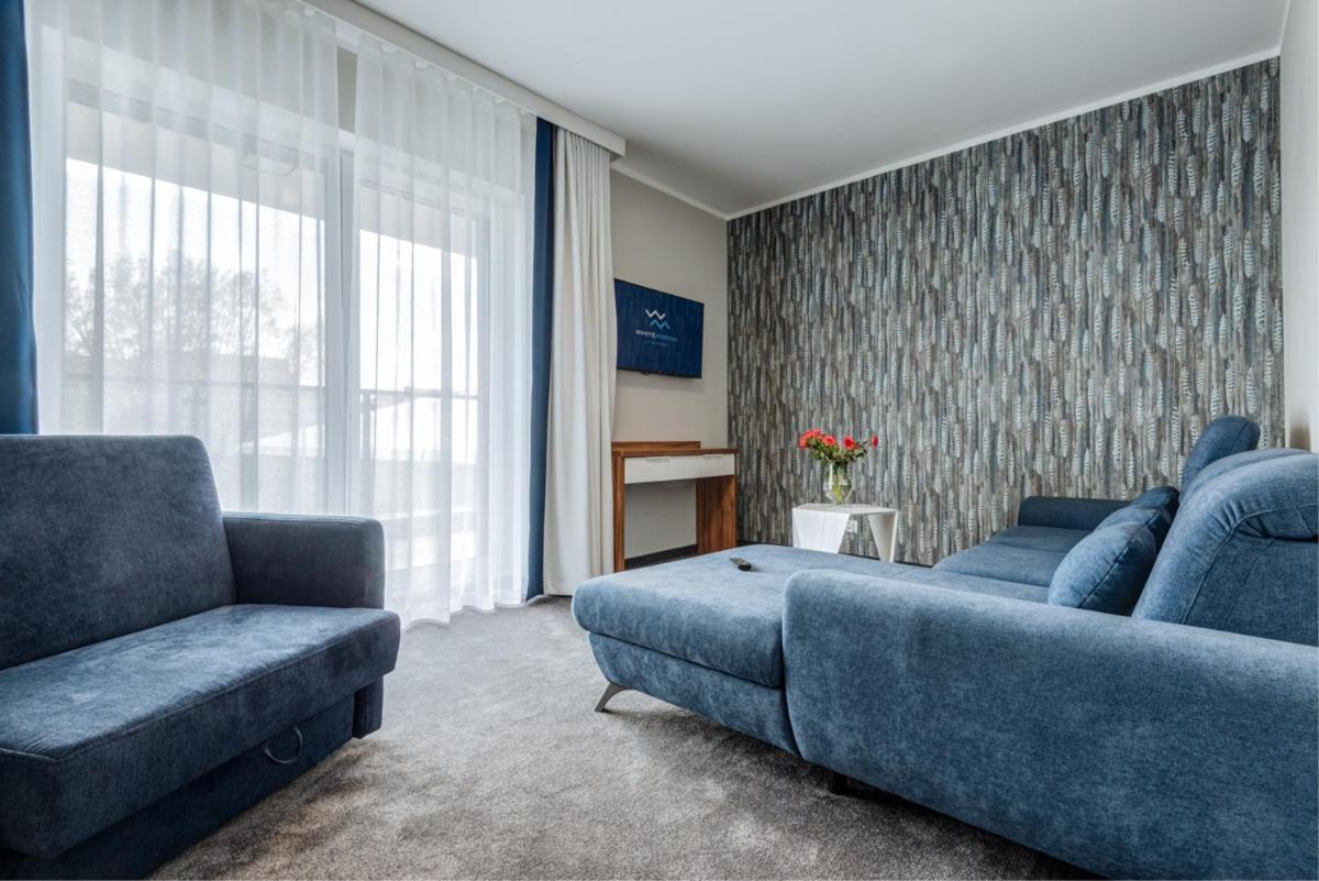 White Marina Apartamenty 尤斯托尼莫斯基 外观 照片